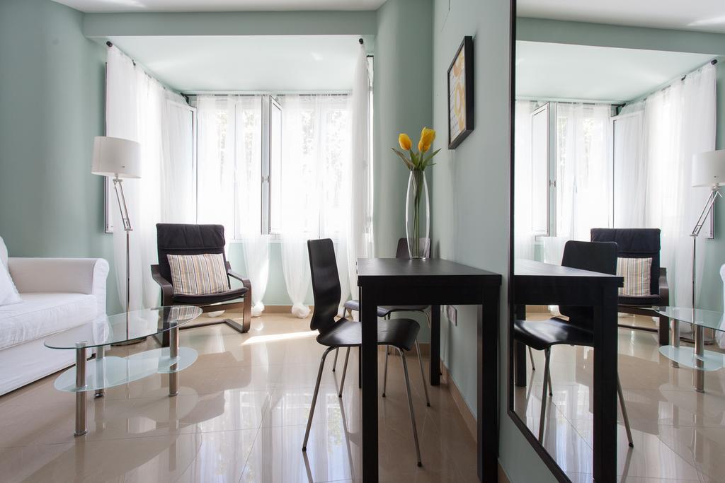 סביליה Apartamentos Edificio Constitucion חדר תמונה