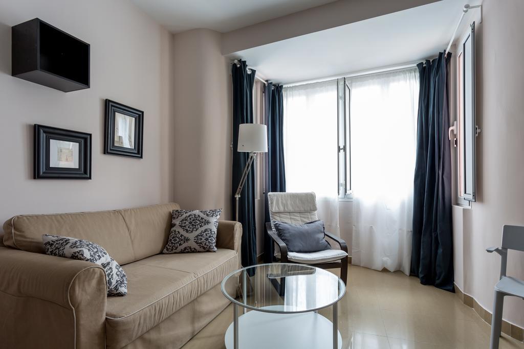 סביליה Apartamentos Edificio Constitucion מראה חיצוני תמונה
